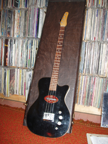 Subway NOS Danelectro bass